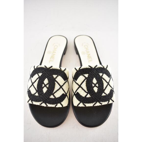 Chanel 20P Black White Pearl Embroidery CC Logo Slide Slip Sandal Mule Flat 35 - Picture 10 of 16